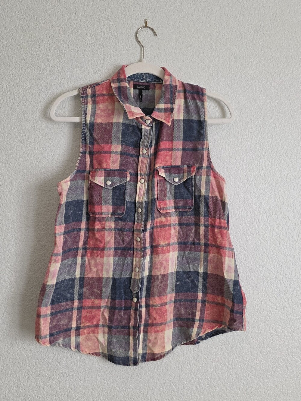 2/$25 Nollie Sleeveless Plaid Button Front Top